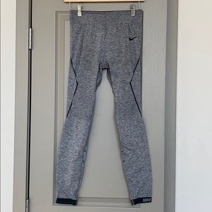 Women’s Nike Pro Leggings
